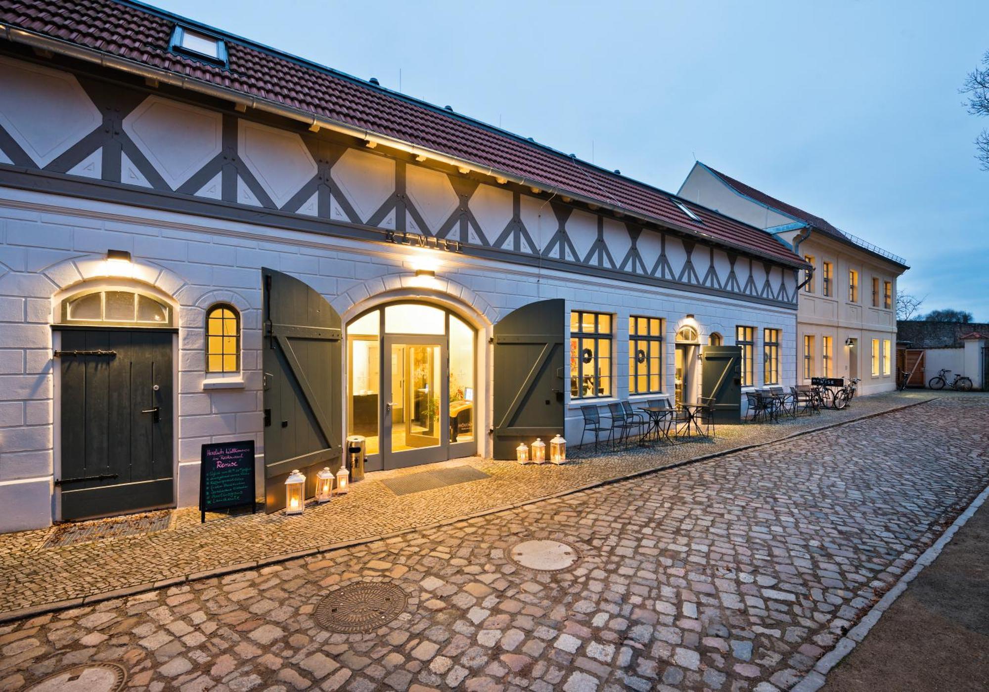 Hotel Brandenburger Dom Brandenburg  Exterior photo